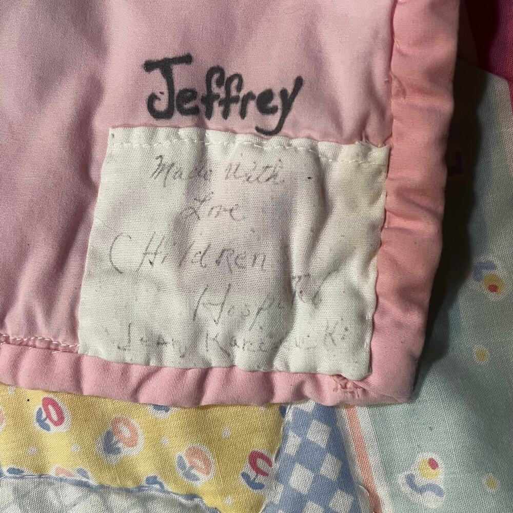 Vintage Quilted Embroidered Kitschy Baby Blanket 34 x 43 Pastels Bunny Cottage‎ - Picture 5 of 7